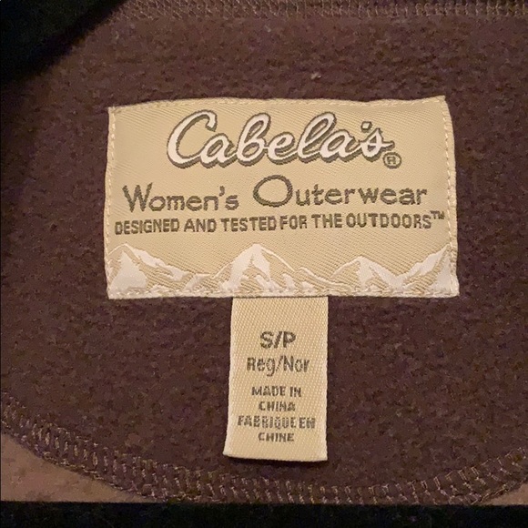 Cabelas vest - Picture 3 of 4
